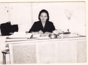 Personaggi &raquo; Maestra Erminia